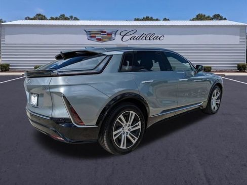 Used 2024 Cadillac Lyriq Tech w/ Driver Assist Package RWD image 4