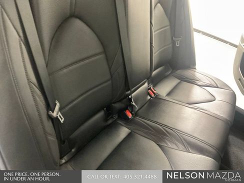 Used 2022 Toyota Avalon Limited w/ Advanced Safety Package FWD image 29