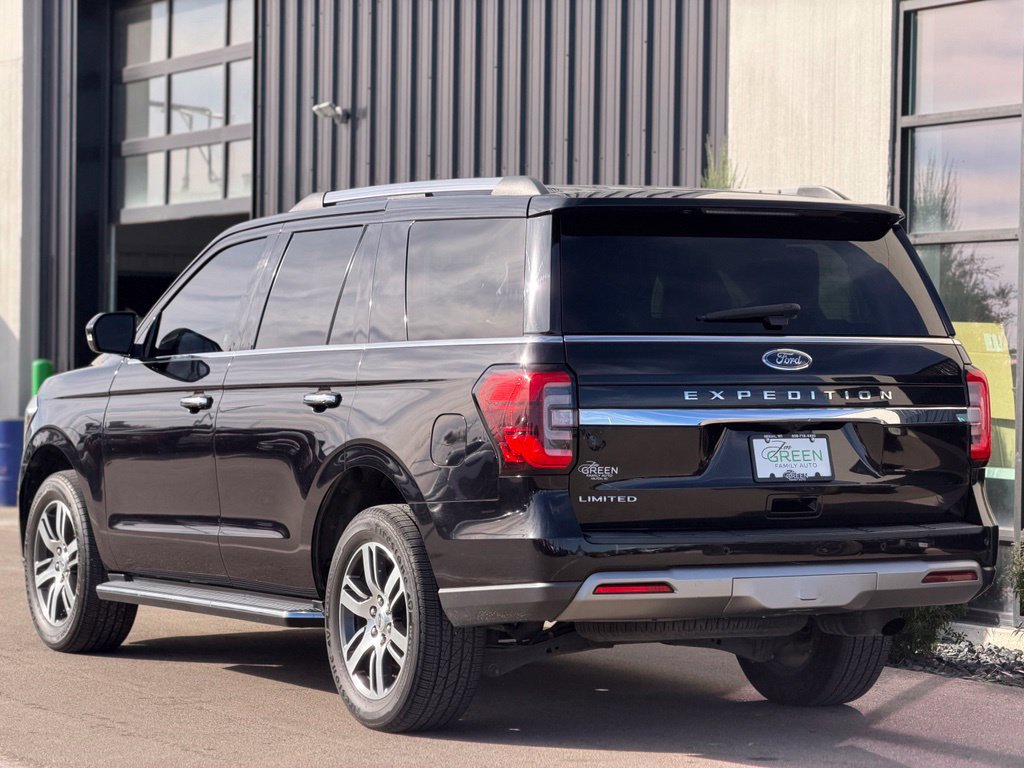 Used 2022 Ford Expedition Limited AWD/4WD image 3
