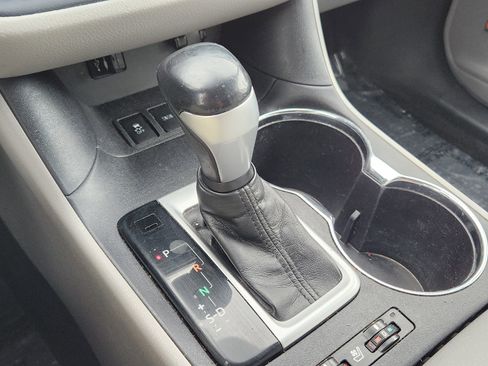 Used 2015 Toyota Highlander Limited Platinum image 11