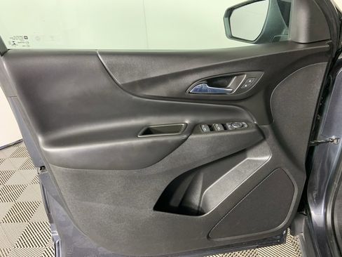 Used 2022 Chevrolet Equinox LT image 21