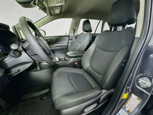Used 2022 Toyota RAV4 LE AWD/4WD image 21