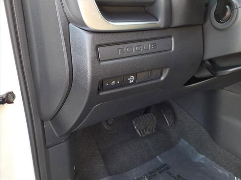 Used 2026 Nissan Rogue S image 14