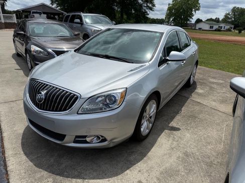 Used 2014 Buick Verano FWD image 1