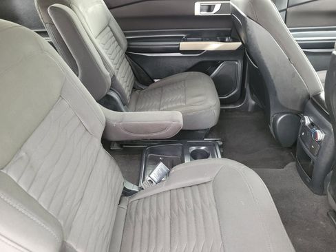 Used 2020 Ford Explorer XLT RWD image 12