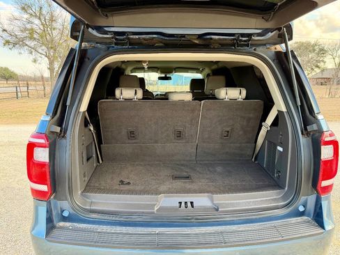 Used 2019 Ford Expedition XLT w/ Equipment Group 201A image 11