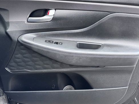 Used 2019 Hyundai Santa Fe SEL image 24