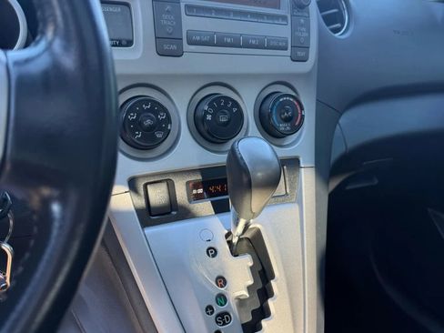 Used 2009 Toyota Matrix XRS image 13