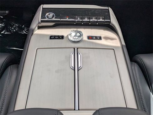 New 2025 Lincoln Navigator Reserve w/ Jet Appearance Package image 18