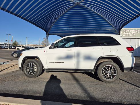 Used 2018 Jeep Grand Cherokee Trailhawk image 20