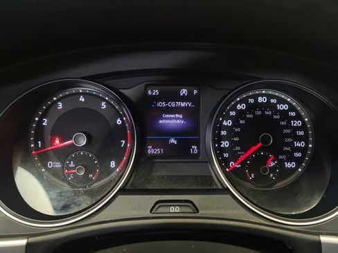 Used 2021 Volkswagen Atlas S FWD image 23