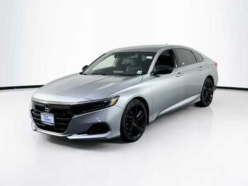 Used 2021 Honda Accord Sport image 1