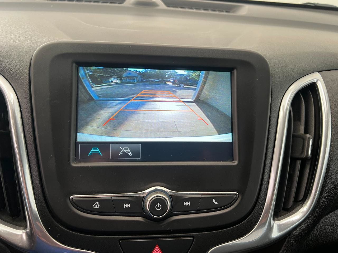 Used 2018 Chevrolet Equinox LT FWD image 52