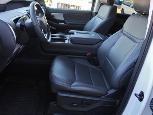 New 2025 Ford Expedition Max Active image 13