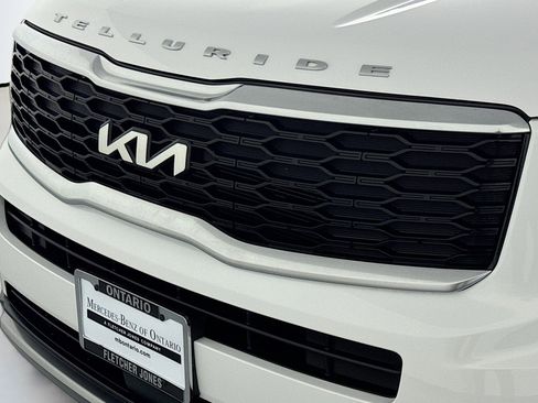 Used 2022 Kia Telluride EX w/ EX Premium Package image 13