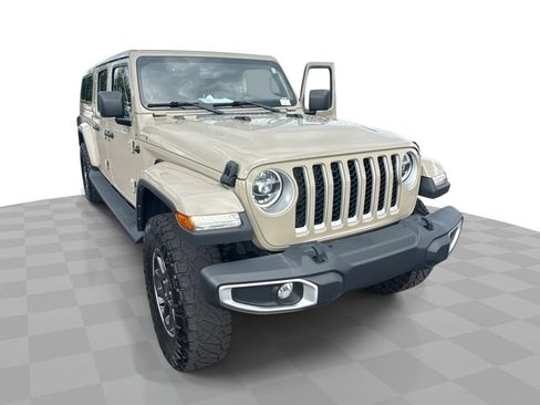 Used 2022 Jeep Gladiator Overland w/ LED Lighting Group AWD/4WD image 1