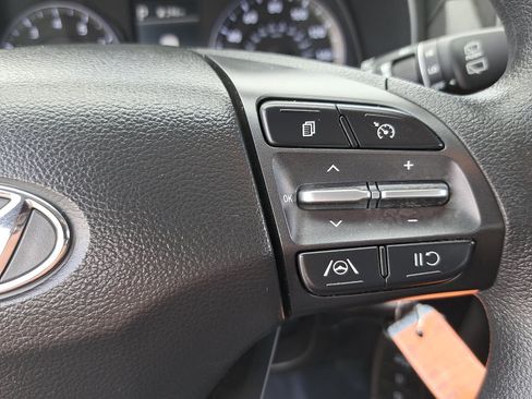 Used 2023 Hyundai Kona SE w/ Cargo Package AWD/4WD image 18