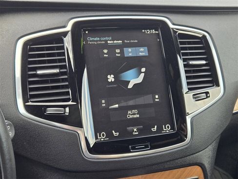 Used 2022 Volvo XC90 T6 Momentum w/ Advanced Package image 20