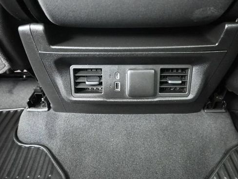 Used 2023 Chevrolet Silverado 1500 LT AWD/4WD image 27