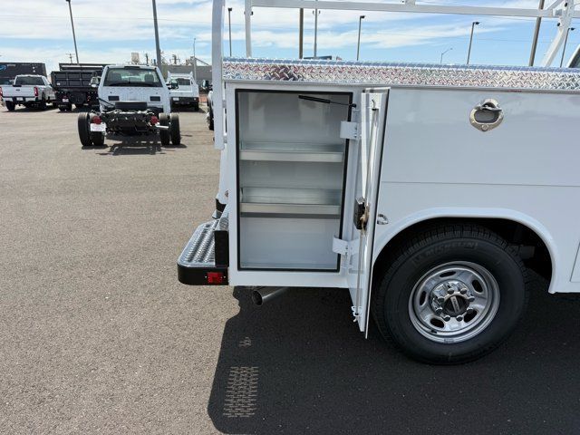 New 2027 Ford F250 XL w/ XL Chrome Package RWD image 9