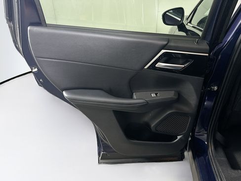 Used 2024 Mitsubishi Outlander SE image 26