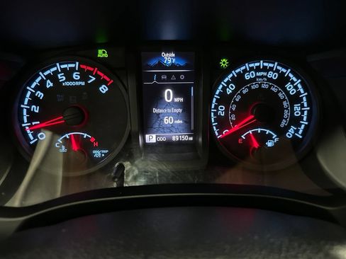 Used 2018 Toyota Tacoma SR w/ SR Convenience Package AWD/4WD image 25