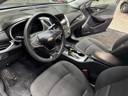 Used 2020 Chevrolet Malibu LS w/ LPO, Convenience Package 1 image 29