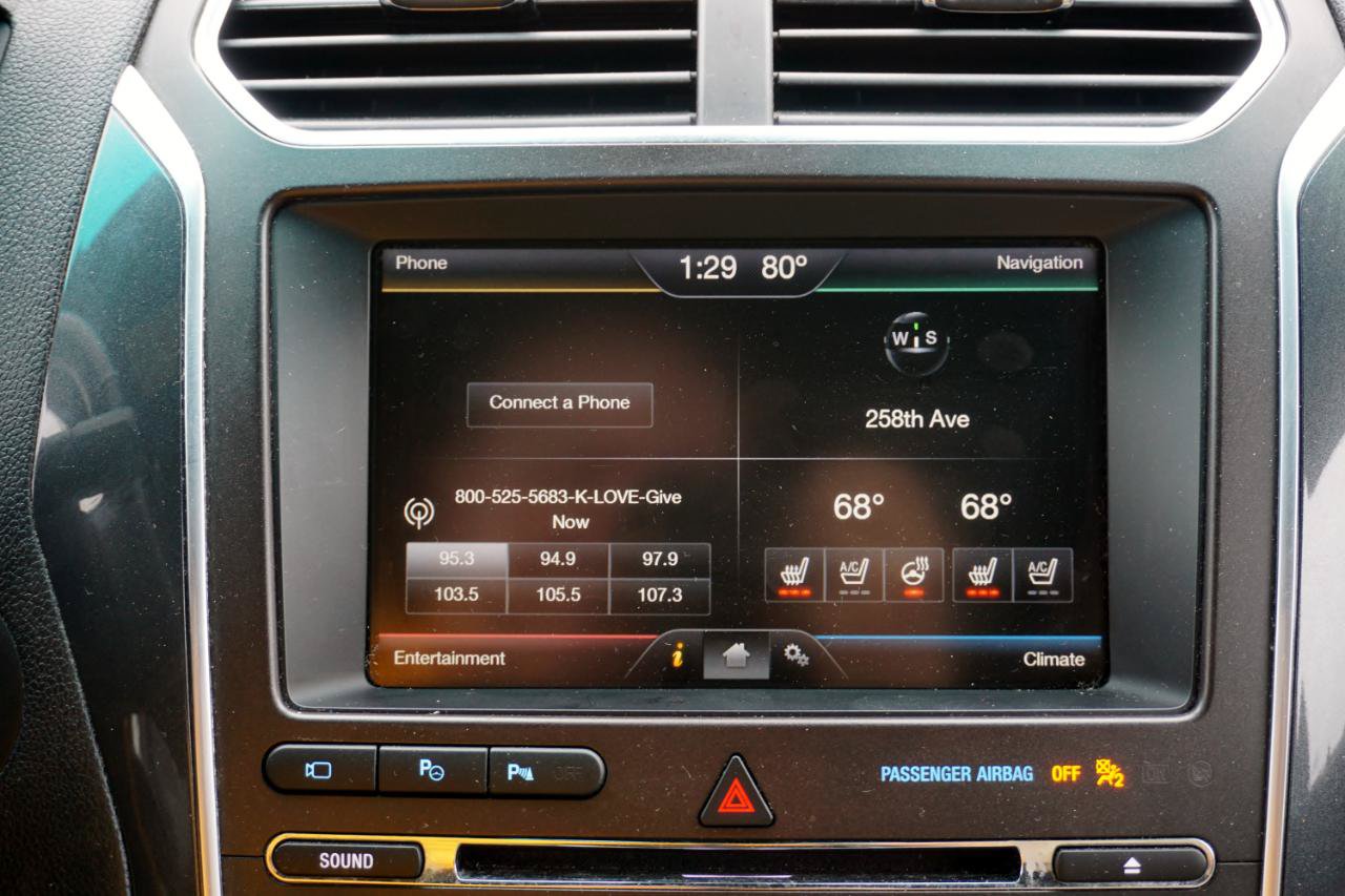 Used 2016 Ford Explorer Limited w/ Equipment Group 301A FWD image 15