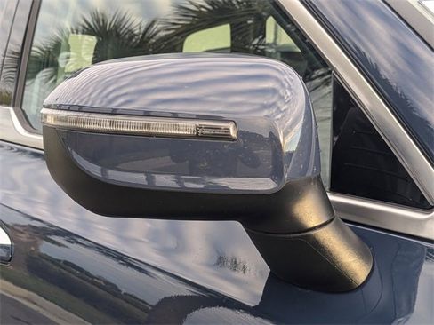 Certified 2025 Kia Telluride S image 12