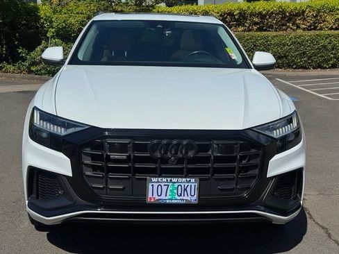 Used 2021 Audi Q8 Prestige w/ Prestige Package AWD/4WD image 2