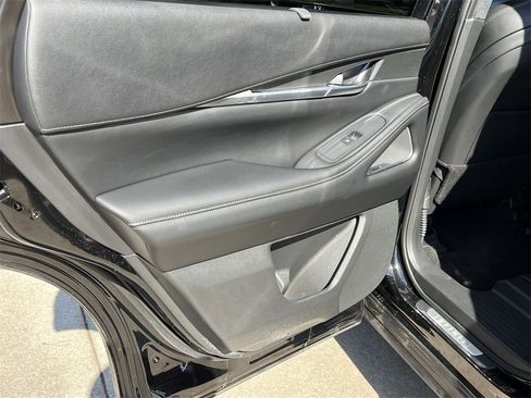 Used 2025 INFINITI QX60 Luxe w/ Cargo Package image 18