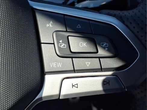 New 2026 Volkswagen Tiguan SE R-Line image 21