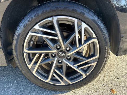Used 2023 Hyundai Kona N Line image 17
