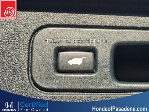 Certified 2023 Honda Pilot Touring image 29