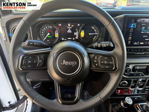 Used 2024 Jeep Wrangler Unlimited Rubicon 4xe image 16