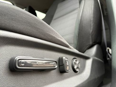 Used 2022 Honda CR-V EX image 15