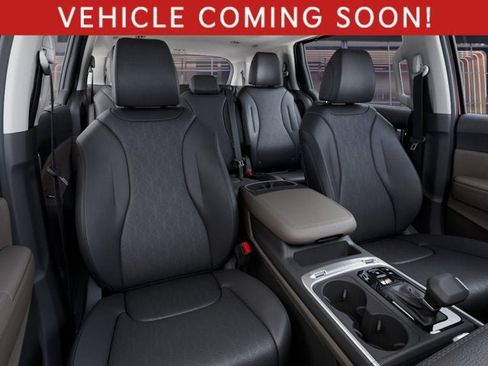 New 2026 Kia Carnival SX FWD image 15