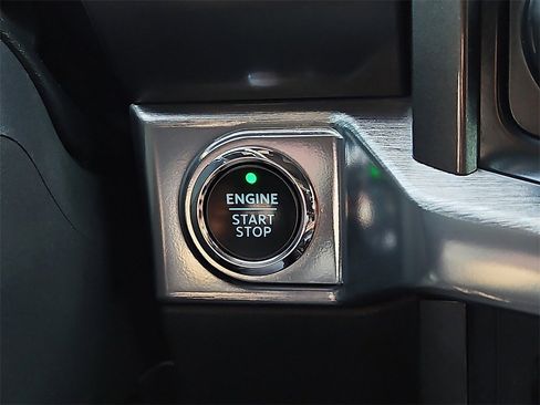 Used 2021 Ford F150 Lariat image 25