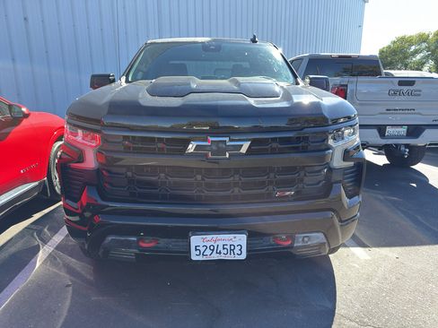 Used 2023 Chevrolet Silverado 1500 LT Trail Boss AWD/4WD image 2