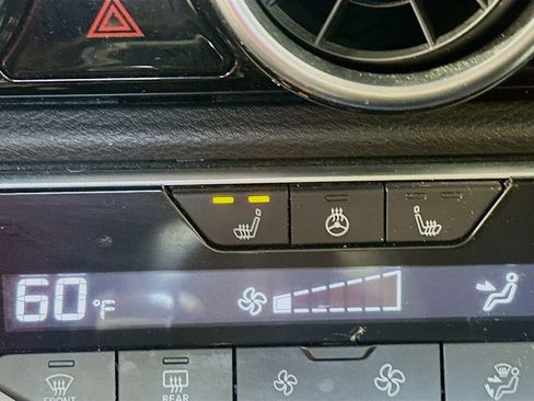 Used 2022 Nissan Sentra SV w/ All-Weather Package FWD image 19