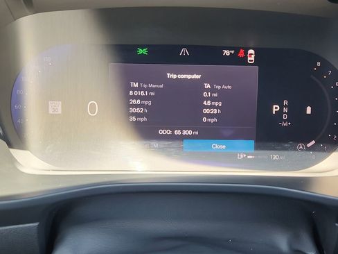 Used 2024 Volvo XC40 B5 Core AWD/4WD image 7