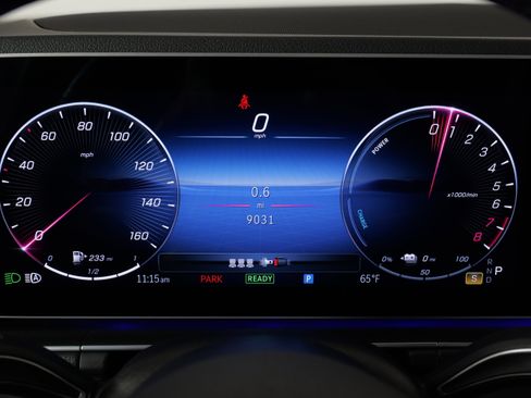 Used 2025 Mercedes-Benz GLE 450e 4MATIC w/ Winter Package image 43