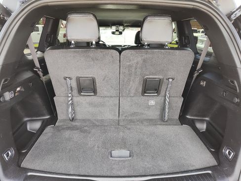 Used 2021 Jeep Grand Cherokee L Laredo RWD image 6