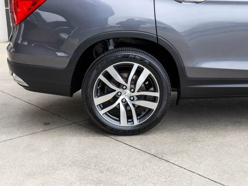 Used 2018 Honda Pilot Elite image 39
