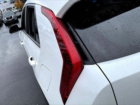 Used 2023 Kia Niro EX image 22