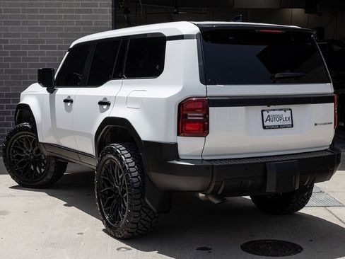 Used 2025 Toyota Land Cruiser image 2