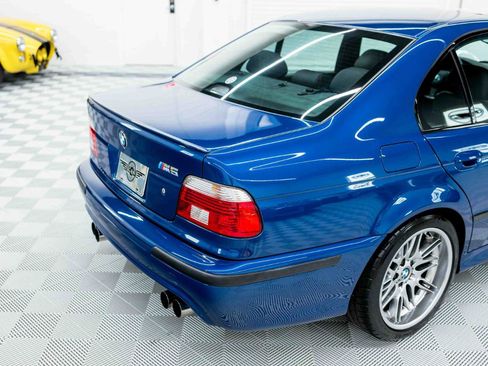 Used 2002 BMW M5 RWD image 24