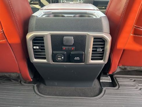 Used 2022 Ford F350 Platinum w/ FX4 Off-Road Package image 26
