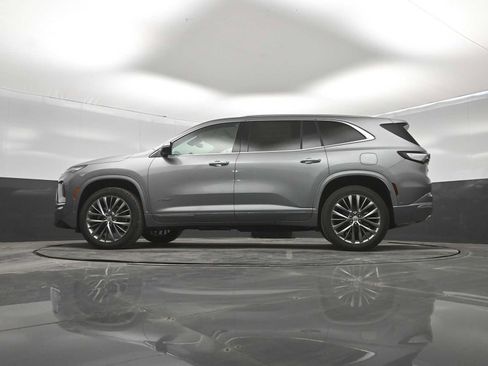 New 2026 Buick Enclave Avenir w/ Super Cruise Package AWD/4WD image 34