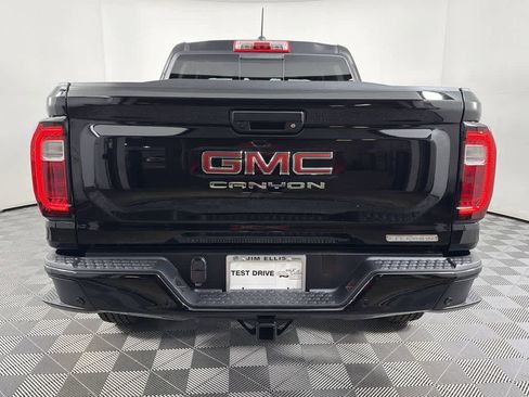 New 2026 GMC Canyon Elevation w/ Convenience Package image 9